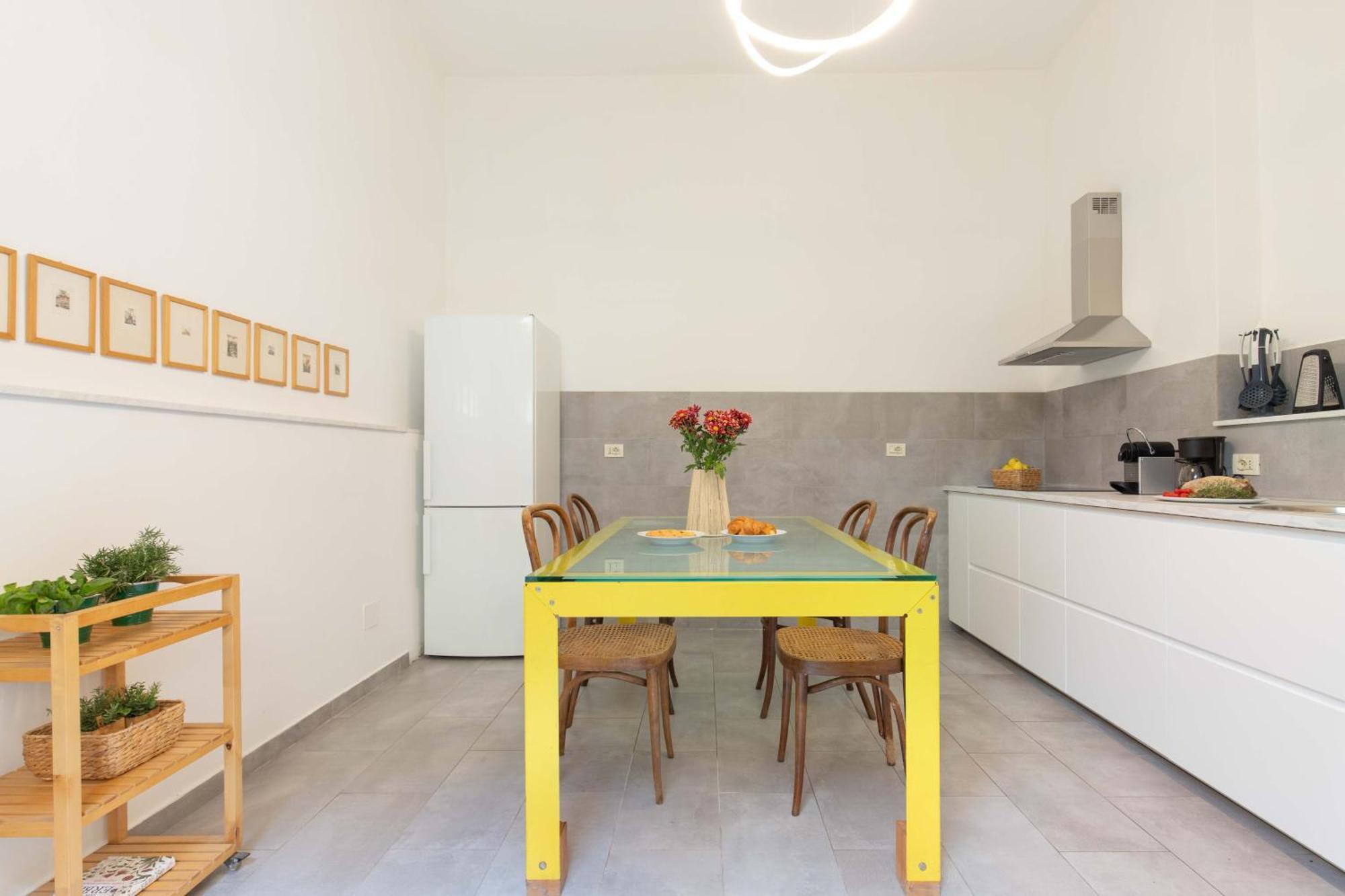 900 - Guest House Ливорно Екстериор снимка