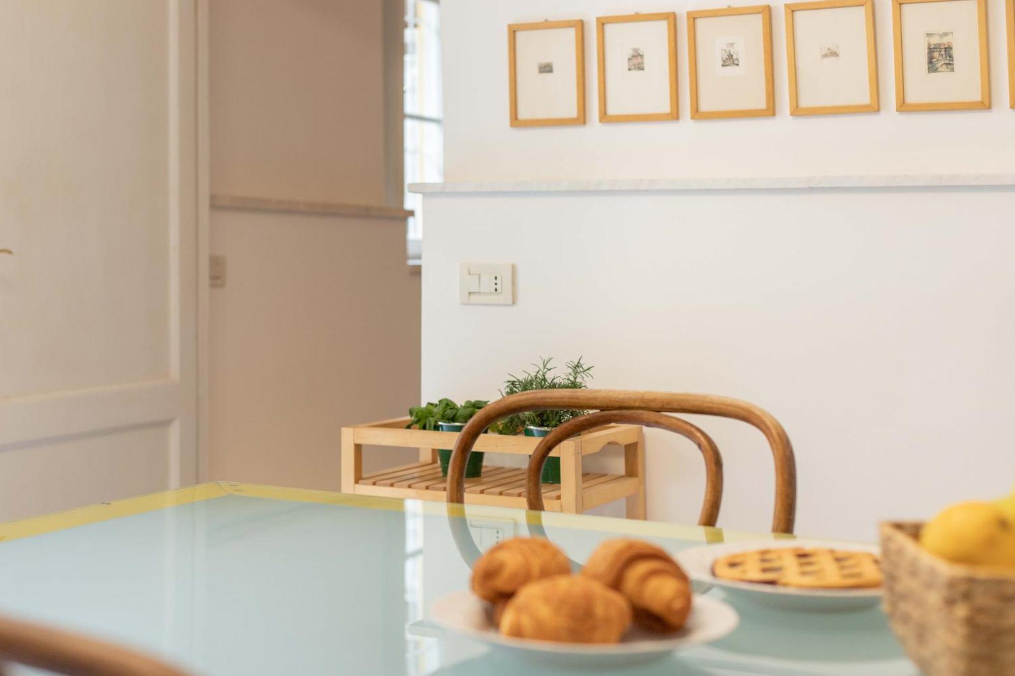 900 - Guest House Ливорно Екстериор снимка
