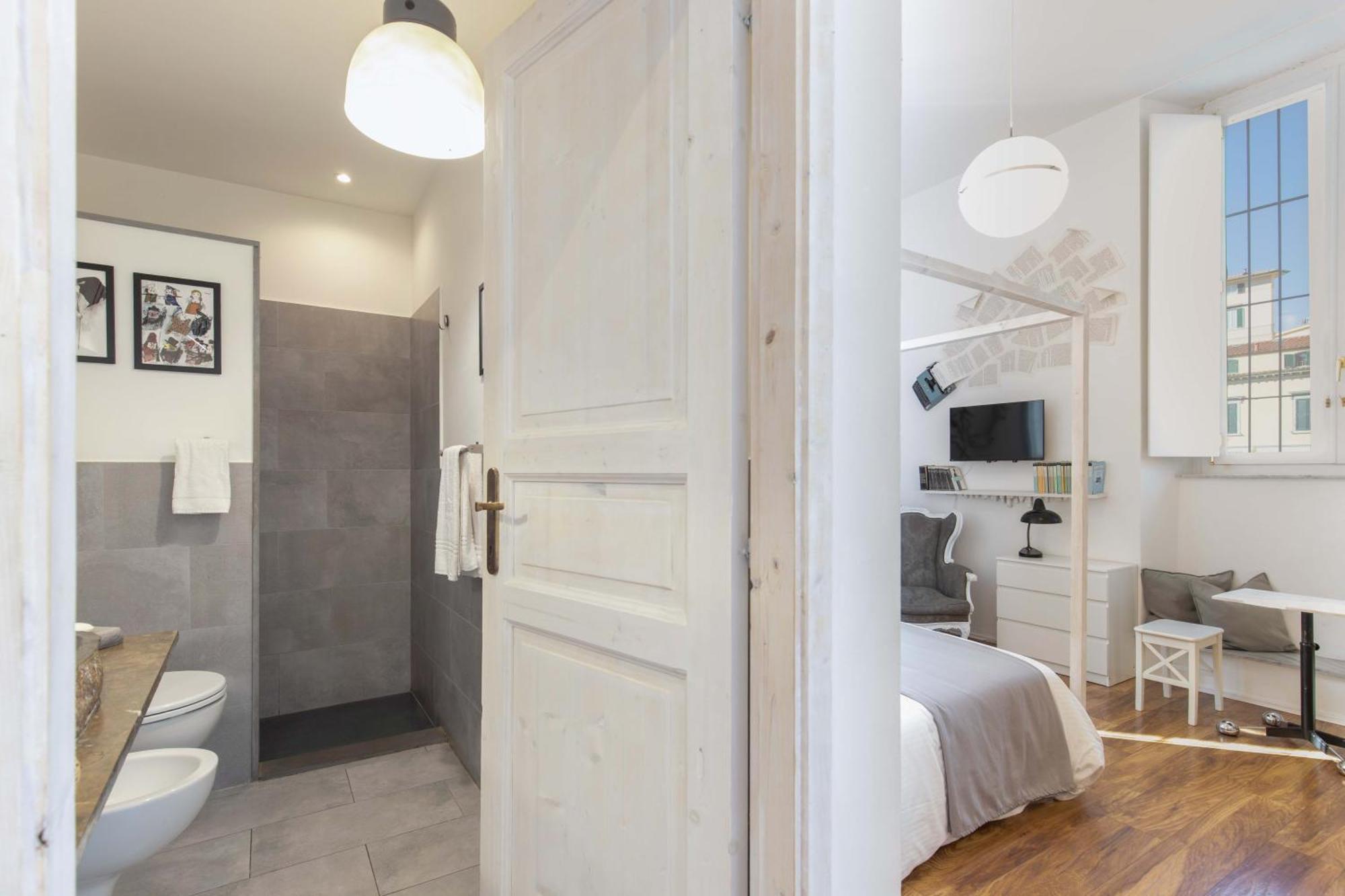 900 - Guest House Ливорно Екстериор снимка