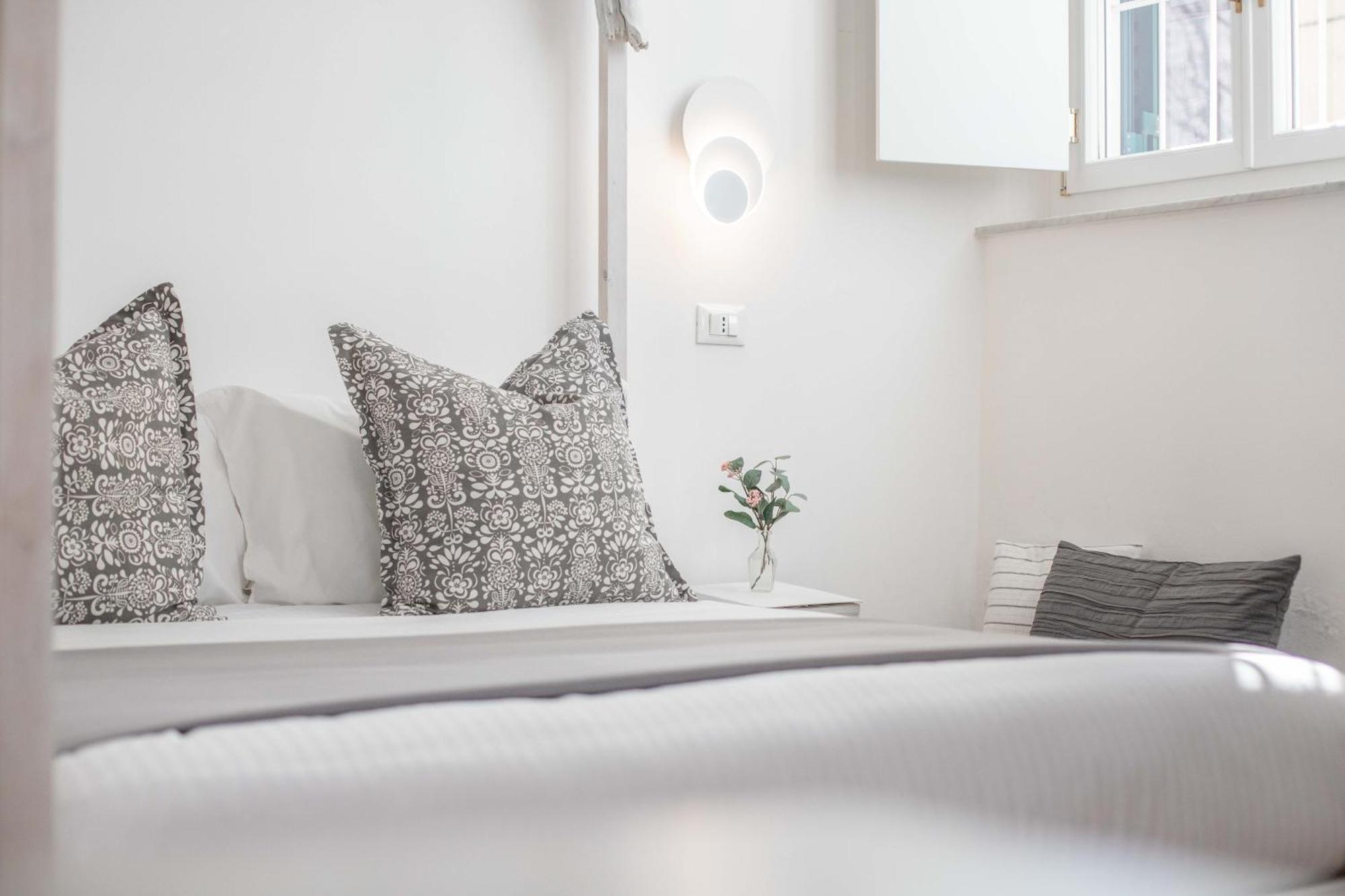 900 - Guest House Ливорно Екстериор снимка